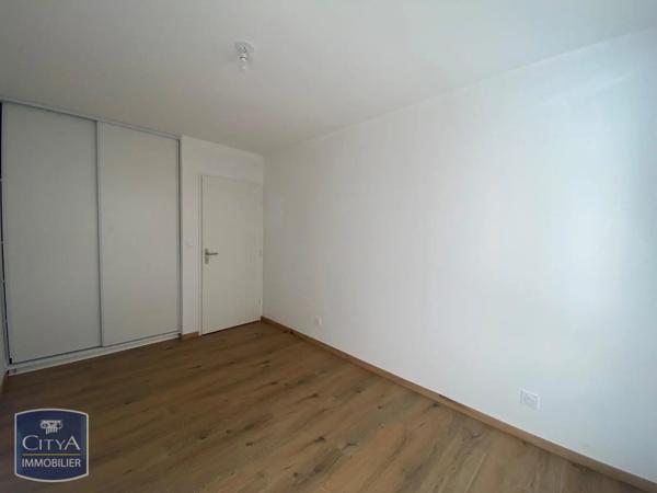 Appartement à louer 3 pièces 65.76m² Lucé (28110)