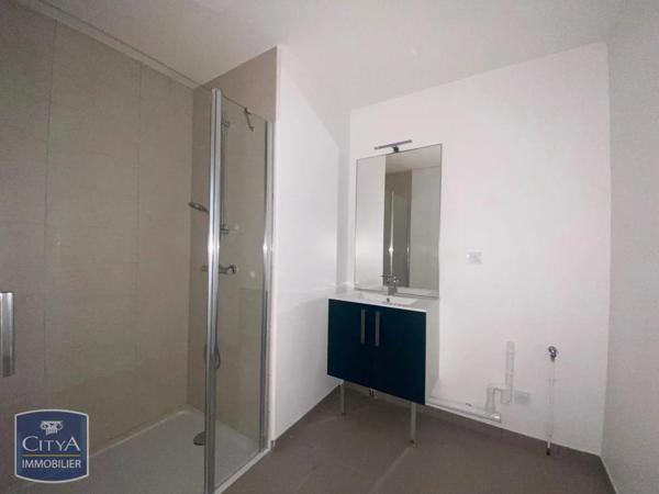 Appartement à louer 3 pièces 65.76m² Lucé (28110)