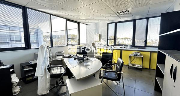 À vendre Local commercial 200 m² - Béziers 34500