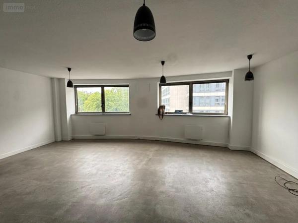 Location - Fonds et/ou murs commerciaux Lille 59000 82 m 2