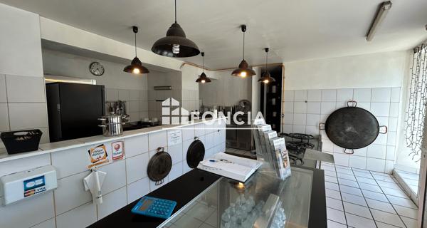 À vendre Local commercial 55.43 m² - Carpentras 84200