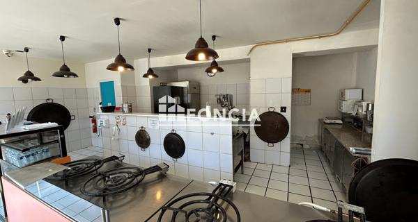 À vendre Local commercial 55.43 m² - Carpentras 84200