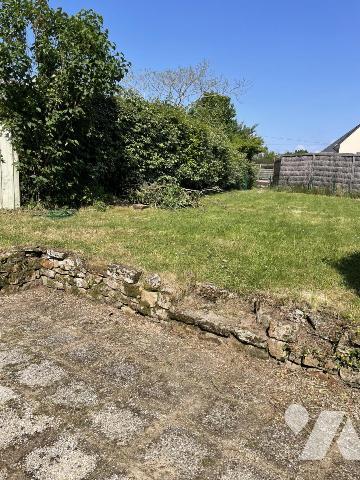 MAISON DE PAYS avec jardin-3 ch-SENE CRESSIGNAN