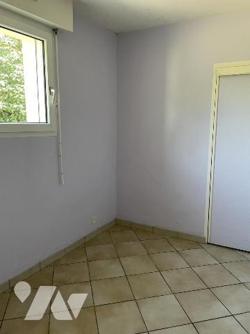 MAISON DE PAYS avec jardin-3 ch-SENE CRESSIGNAN