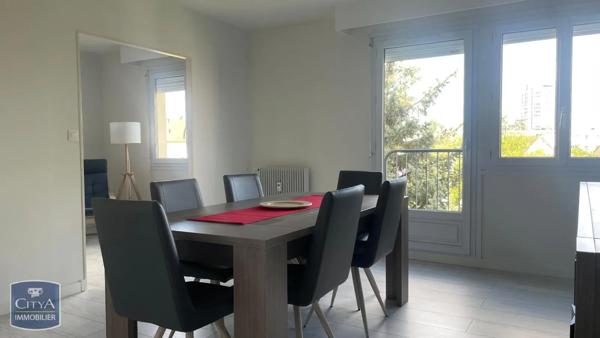 Appartement à louer 4 pièces 70m²