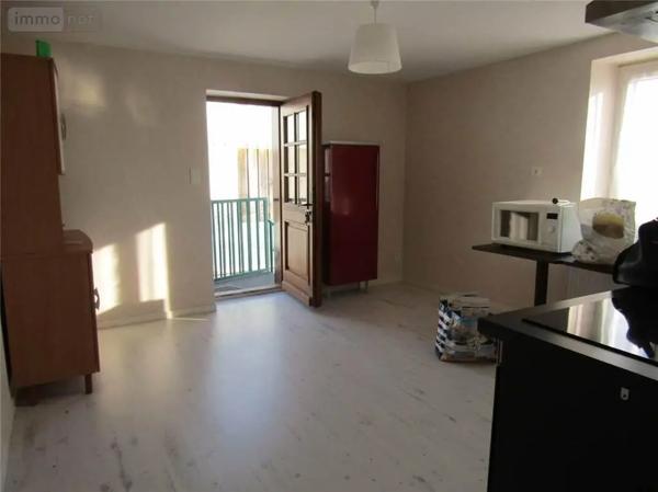 Location - Appartement Vonnas 01540 4 pièces 85 m 2