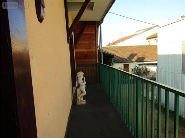 Location - Appartement Vonnas 01540 4 pièces 85 m 2
