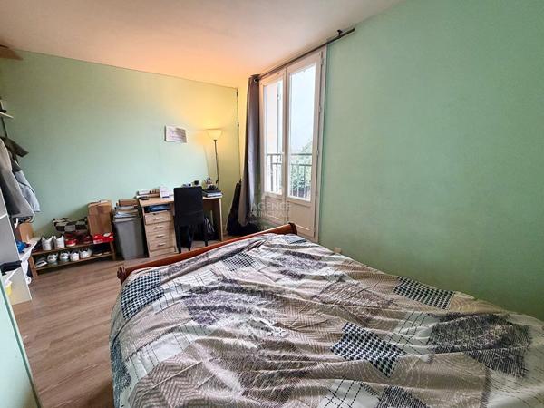 Appartement Cergy 6 pièce(s) 108.80 m2 277 000 € **  - Référence  2255