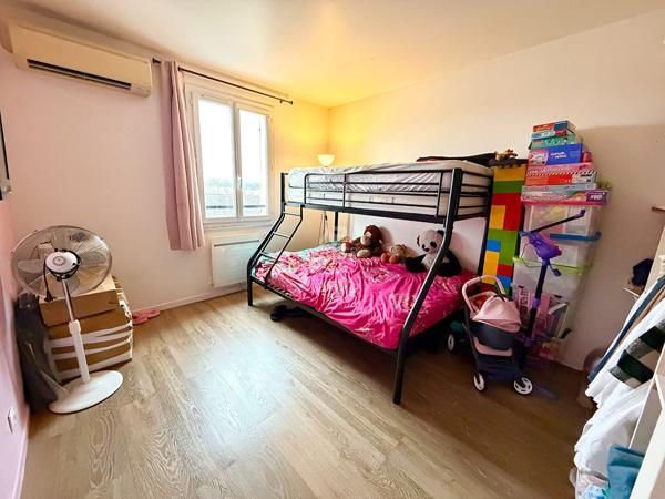 Appartement Cergy 6 pièce(s) 108.80 m2 277 000 € **  - Référence  2255