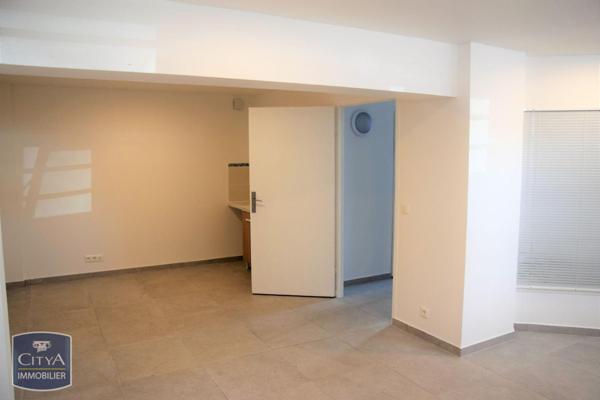 Local professionnel à louer