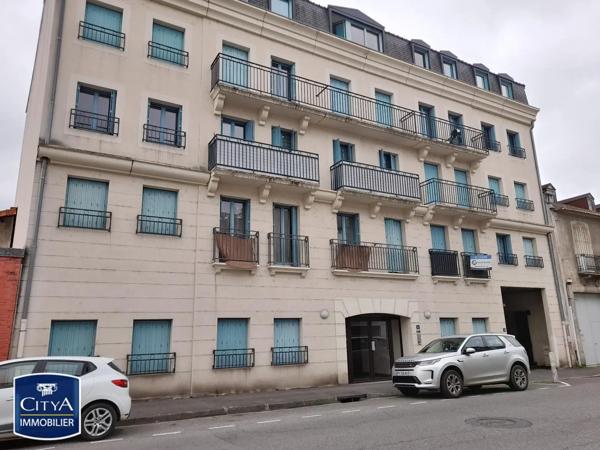 Appartement à louer 1 pièce 28.8m² Tarbes (65000)