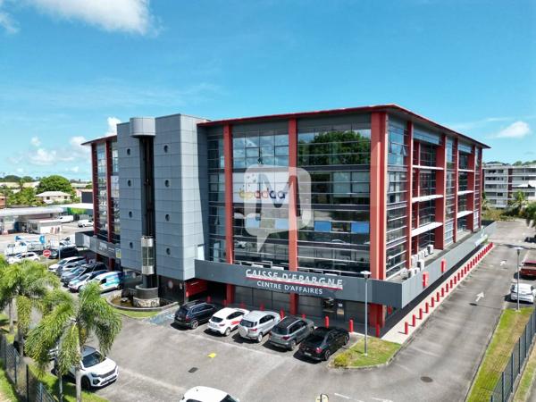 Dpt GUYANE, à louer CAYENNE local professionnel de 191 m²