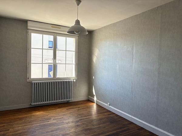 Maison 6 pièces à louer à Bressuire - Proche écoles et commodités
