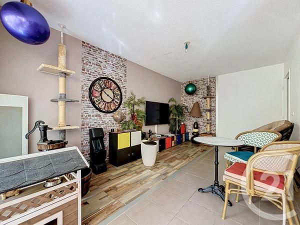 Appartement F2 à vendre  2 pièces - 44,47 m 2   LE CRES  - 34