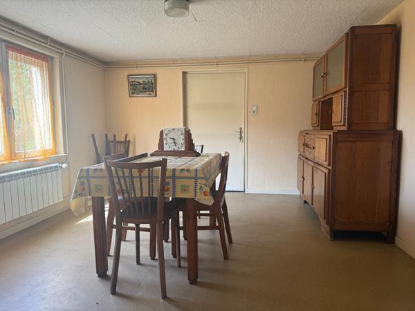 GIRMONT (88) -Maison de 136 m² avec dépendance, sous-sol aménagé et grand terrain