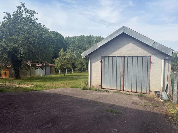 GIRMONT (88) -Maison de 136 m² avec dépendance, sous-sol aménagé et grand terrain