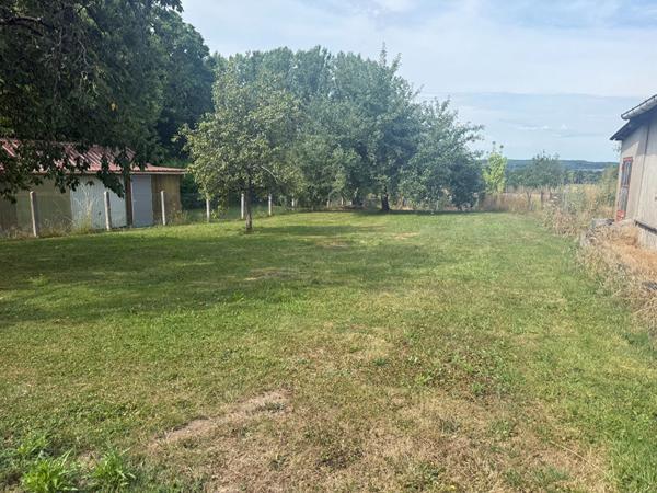 GIRMONT (88) -Maison de 136 m² avec dépendance, sous-sol aménagé et grand terrain