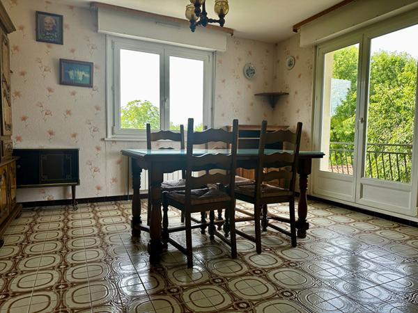 GIRMONT (88) -Maison de 136 m² avec dépendance, sous-sol aménagé et grand terrain