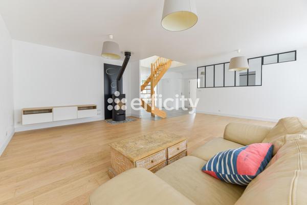 Maison
         8 pièces
        - 208 m² Bien prestige 450 000 €*