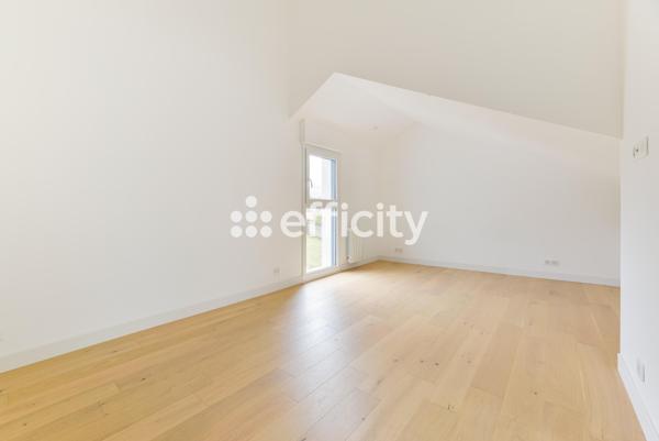 Maison
         8 pièces
        - 208 m² Bien prestige 450 000 €*