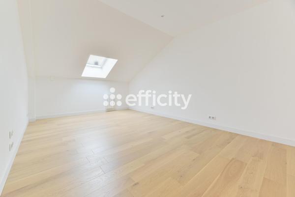 Maison
         8 pièces
        - 208 m² Bien prestige 450 000 €*