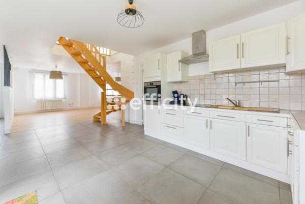Maison
         8 pièces
        - 208 m² Bien prestige 450 000 €*