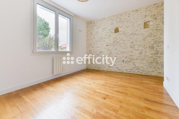 Maison
         8 pièces
        - 208 m² Bien prestige 450 000 €*