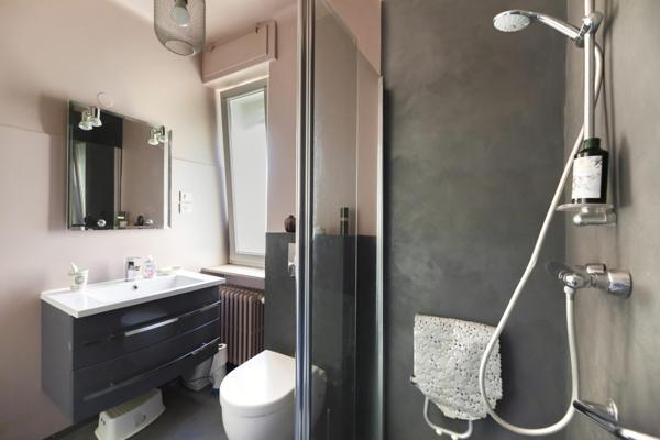 Maison de maitre avec 7 chambres sur grand terrain arbore