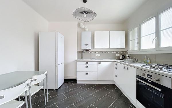 Appartement à vendre    4 pièces • 66,38 m2 Chevilly-Larue