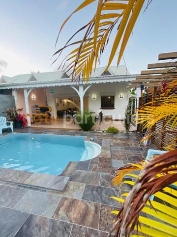 Vente Maison111 m² - 4 Pièces - 97118 (97118)