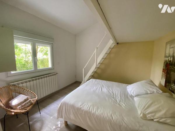 VILLENEUVE-LES-AVIGNON, villa de plain-pied avec 3 chambres, piscine et garage