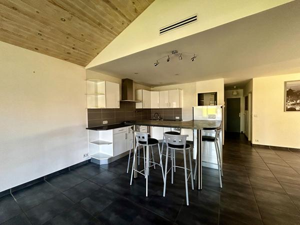 Calme en centre ville Gujan-Mestras, 4 chambres, 2 salle d'eau