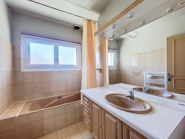 Maison à louer    5 pièces • 194,62 m2 Saint-Flour