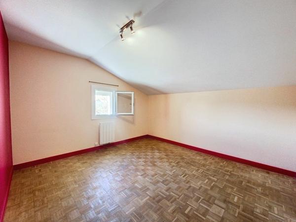 Maison à louer    5 pièces • 194,62 m2 Saint-Flour