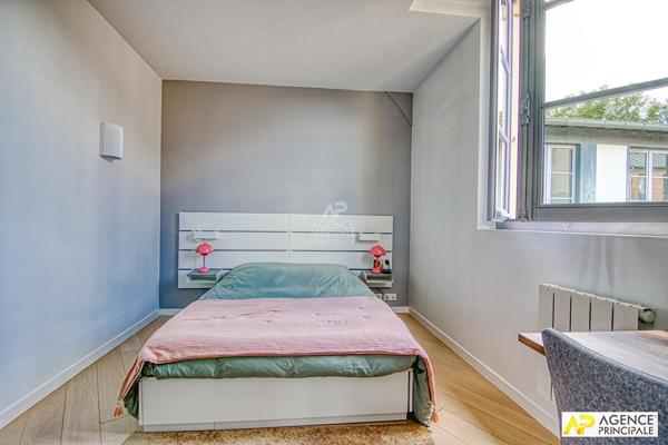 Versailles Saint-Louis Appartement 3 pièces 51.27 m² carrez situé au 2ème et dernier étage 460 000 € **  - Référence  27613
