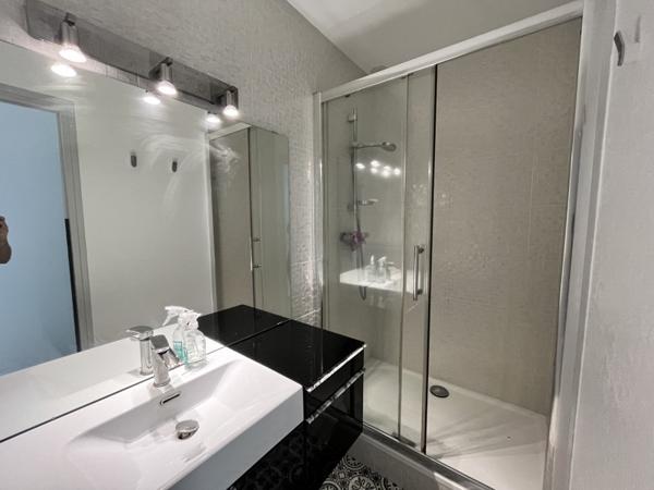 Appartement à louer 580 € CC Landivisiau 2 p 43 m² DPE D