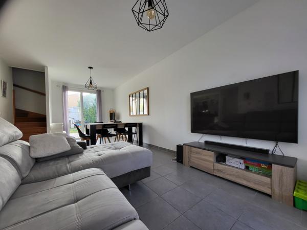 Châteauneuf-les-Martigues (13220) VILLA CONTEMPORAINE TYPE 5 PIECES AVEC PISCINE