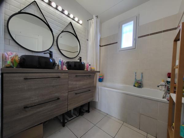 Châteauneuf-les-Martigues (13220) VILLA CONTEMPORAINE TYPE 5 PIECES AVEC PISCINE