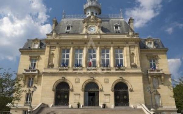 ASNIERES SUR SEINE- CENTRE VILLE BOURGUIGNONS - 4 PIECES AVEC CAVE