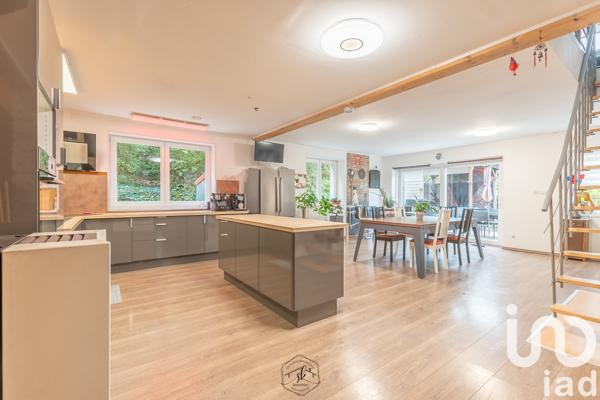 Maison à vendre 7 pièces 205 m² Hettange-Grande