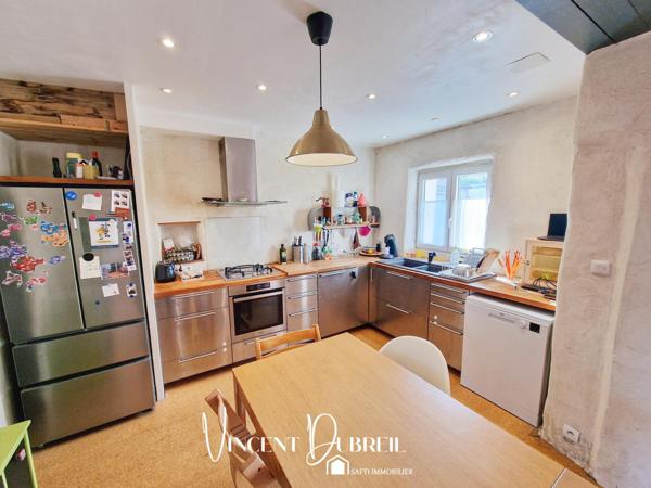 MAISON FAMILIALE - 4 CHAMBRES - CENTRE BOURG