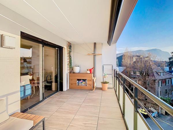 Annemasse (74) - T3 meublé récent - balcon, garage et cave