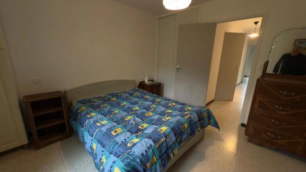 Maison à vendre 6 pièces, 4 chambres avec appartement indépendant au rez de chaussée - à la campagne, 200m du centre village