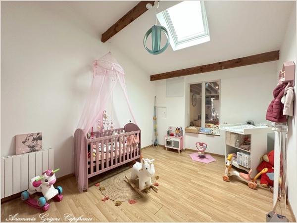 Courville-Sur-Eure à vendre, maison de village 123 m², 2 chambres avec la possibilité d'aménager une troisième chambre