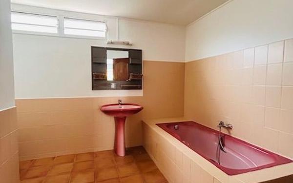 Maison à louer    2 pièces •  Lamentin