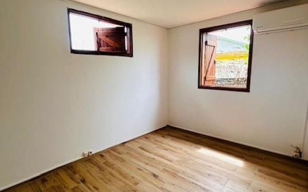 Maison à louer    2 pièces •  Lamentin