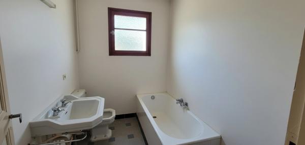 Maison à vendre 6 pièces AIX LES BAINS (73) - garage - Terrain 1000 M²