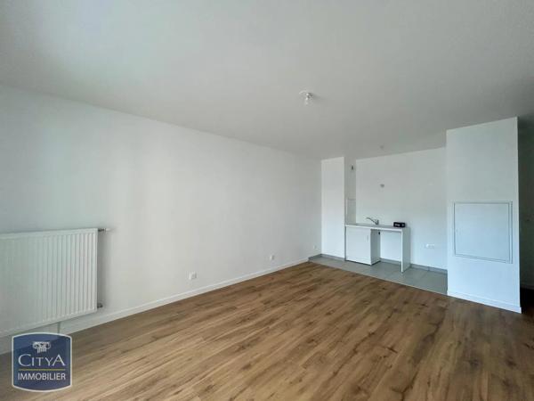 Appartement à louer 2 pièces 41.34m² Le Coudray (28630)