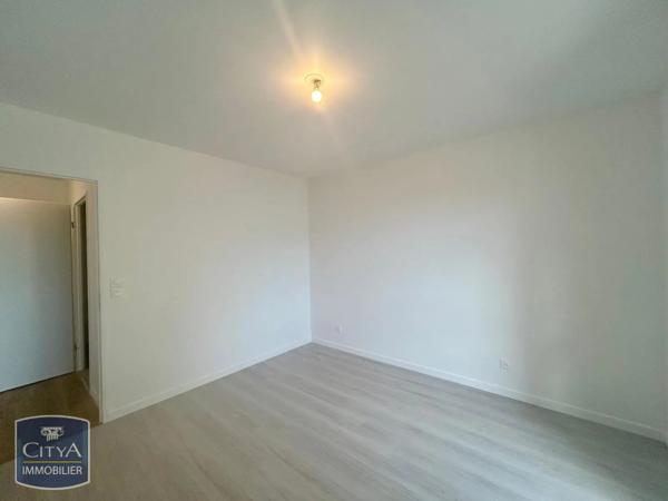 Appartement à louer 2 pièces 41.34m² Le Coudray (28630)