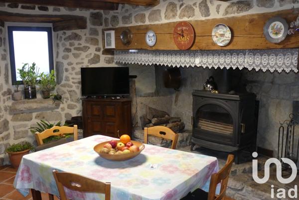 Maison de village 5 pièces de 100 m² à Burzet (07450)